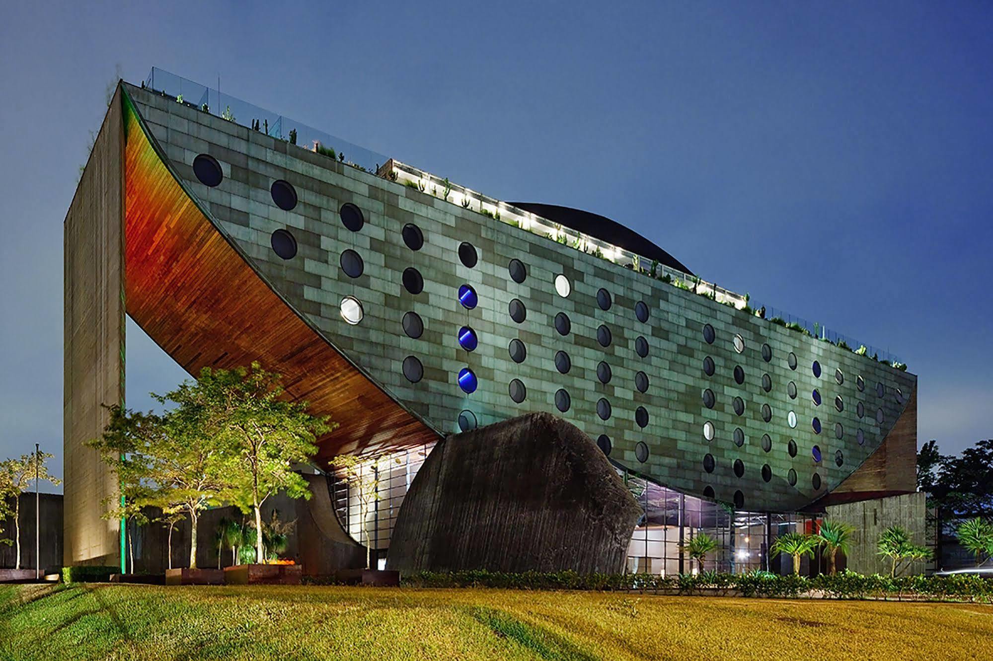 Hotel Unique Sao Paulo Bagian luar foto